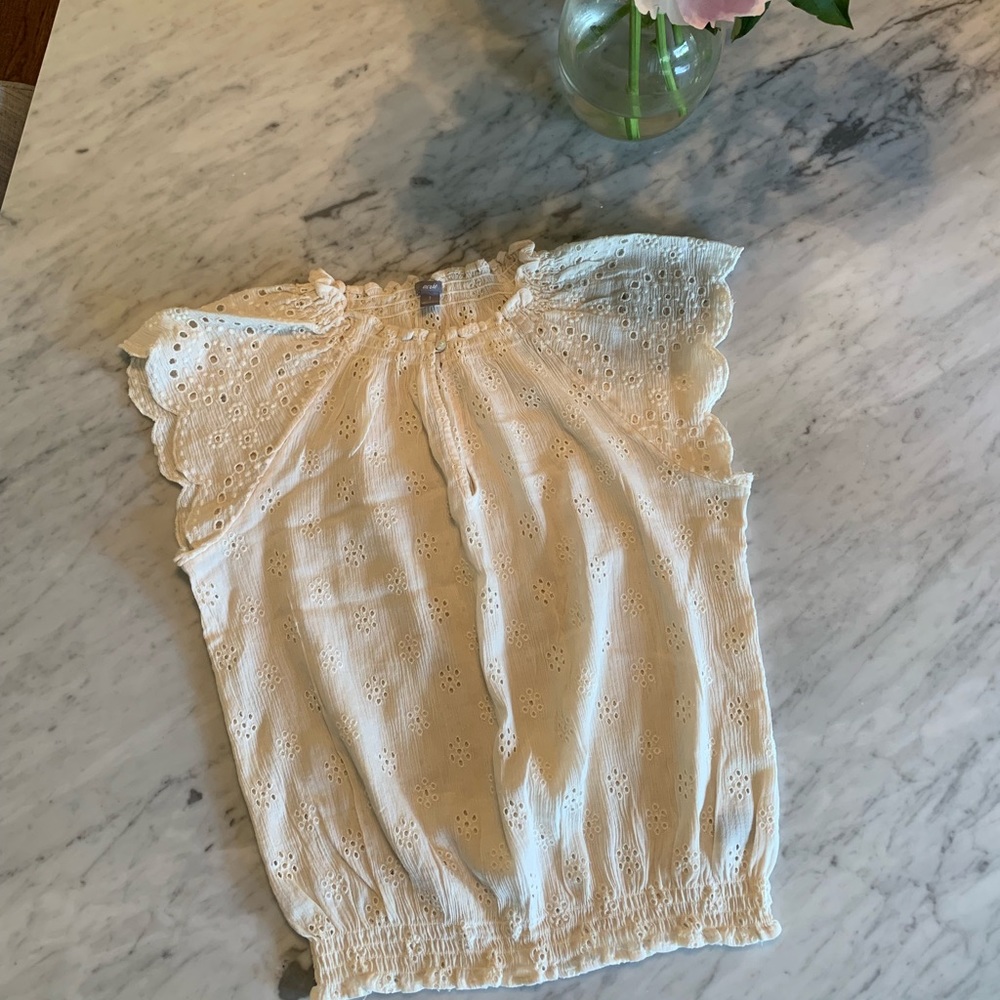 Aerie cream color blouse